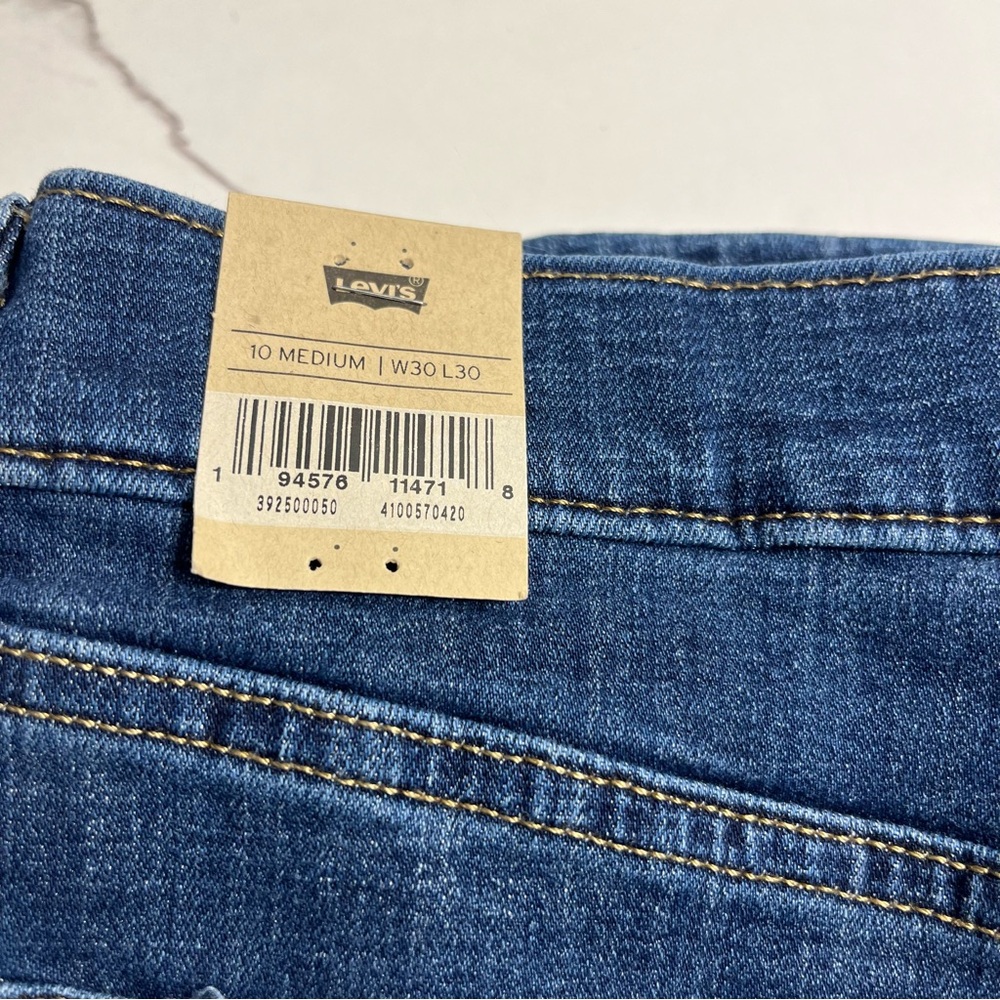 Women's Levi's Classic Straight-Leg Jeans Sz. 30x30 (10 M) - Picture 10 of 10